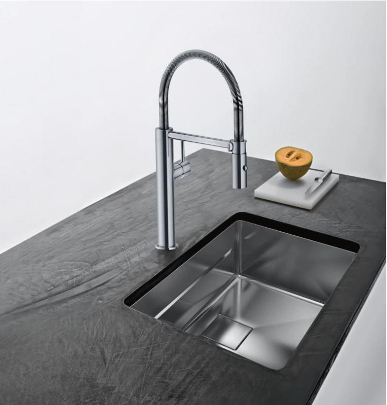Franke Pescara Semi Pro L robinet de cuisine bec flexible aspect inox 115.0472.960