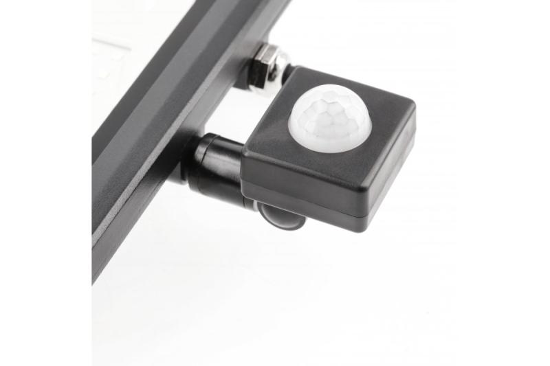 Projecteur LED iNEXT avec capteur de mouvement 50W 4000lm, PF>0,9, RA>80, IP65, 120°, 6400K, corps noir 1208962862