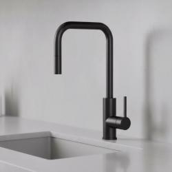 Pure.Sink Luxion Mat Robinet de cuisine noir carré avec bec extractible PLXSQUA-10